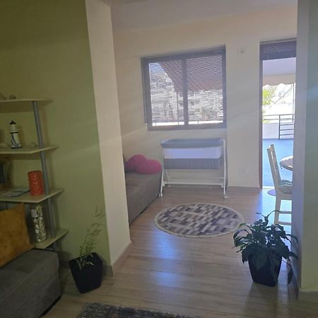 Saranda Beach Apartment Экстерьер фото