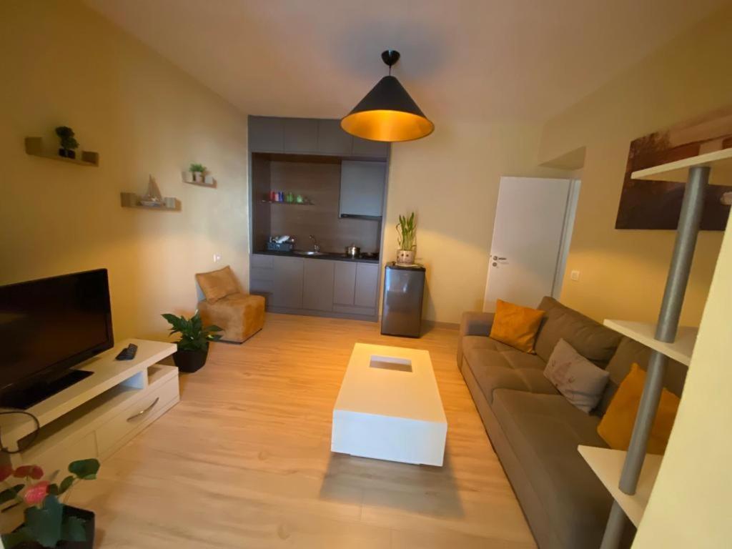 Saranda Beach Apartment Экстерьер фото