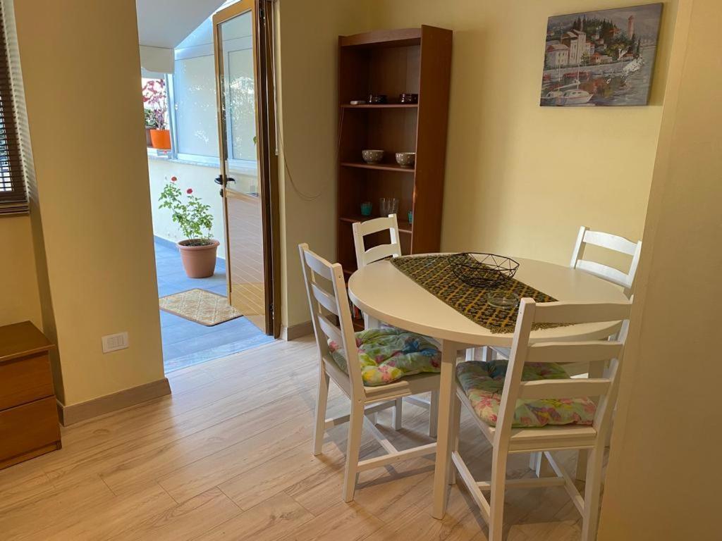 Saranda Beach Apartment Экстерьер фото