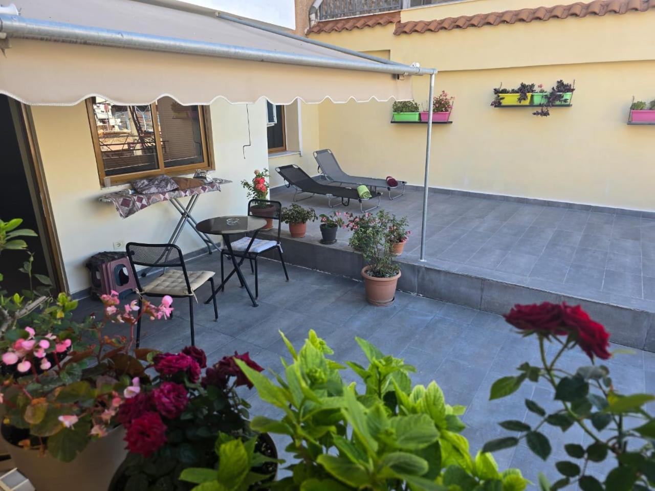 Saranda Beach Apartment Экстерьер фото